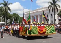 Ato Cívico e Desfile no Paço Municipal em Sorocaba